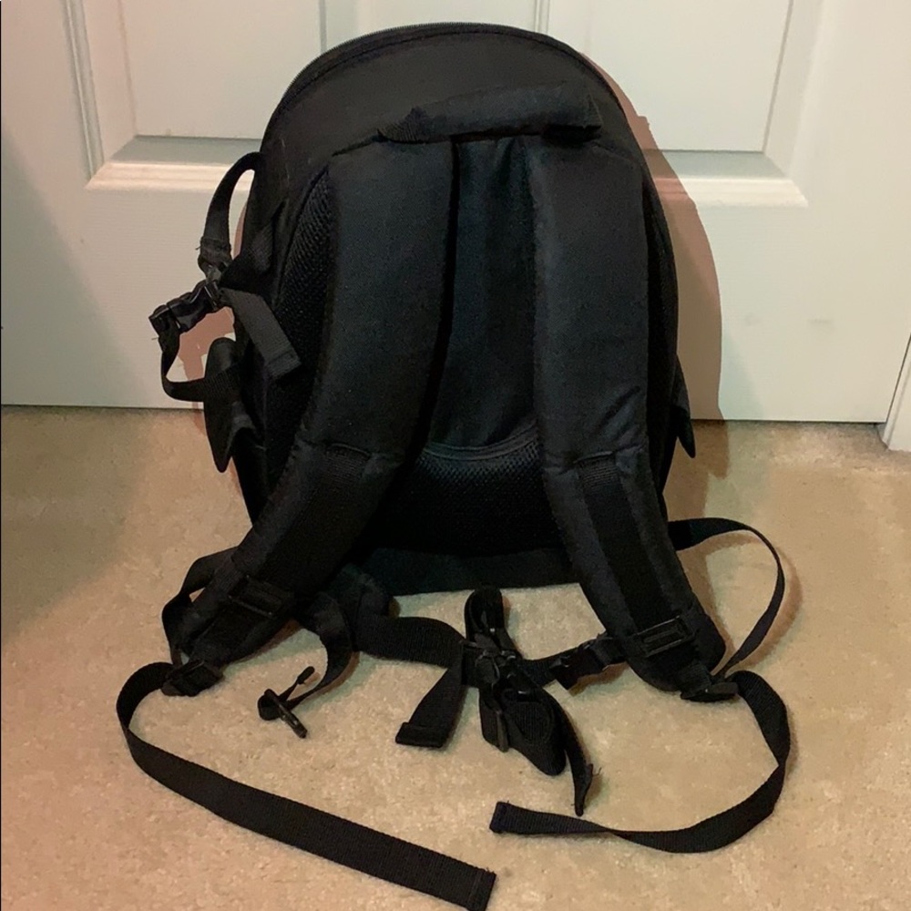 Amazon Basic Backpack - Picture 6 of 7